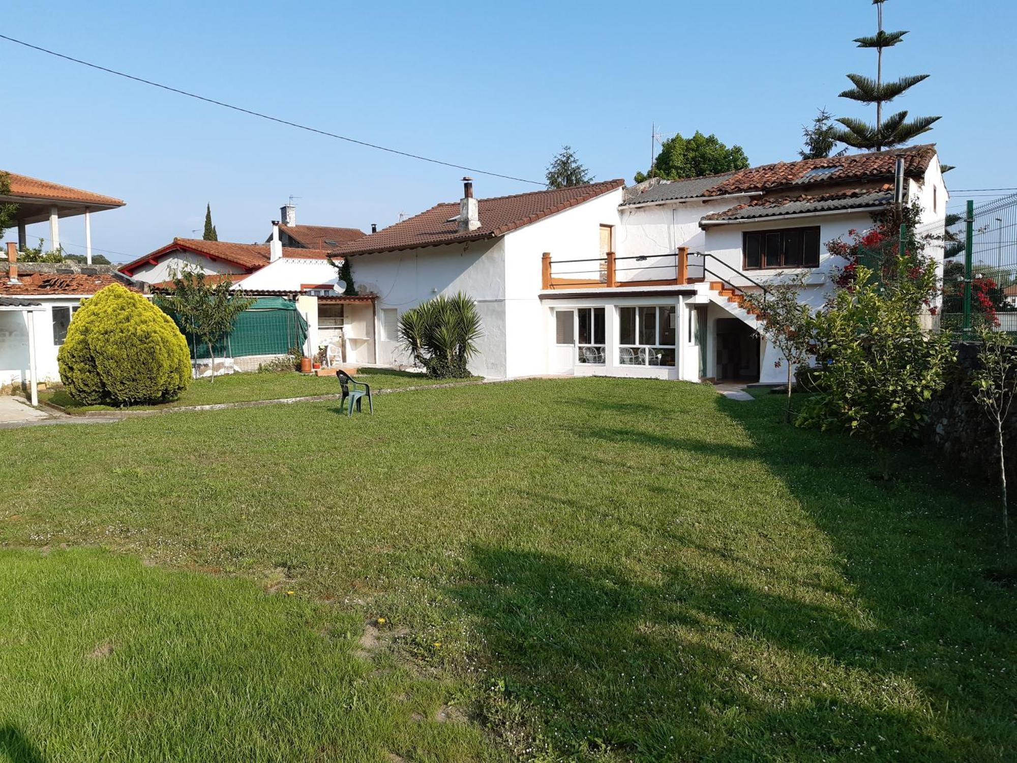 Вілла Casa En Ларедо Екстер'єр фото
